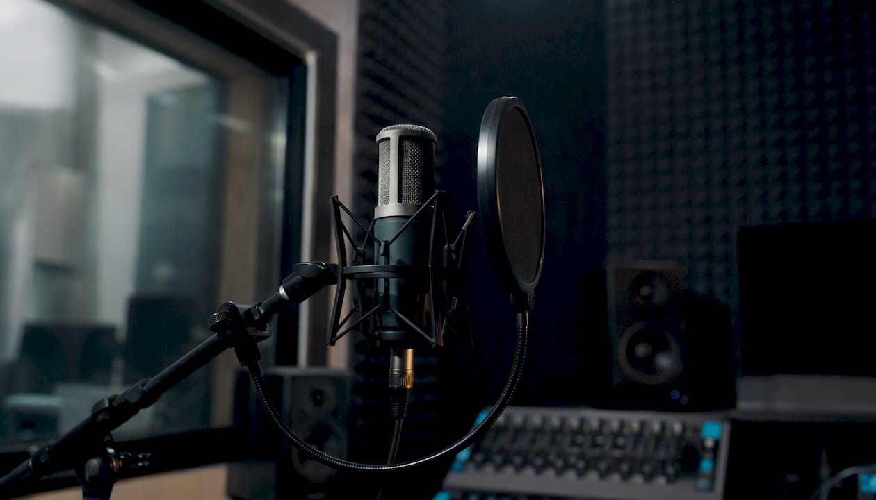 Recording microphone in sound booth